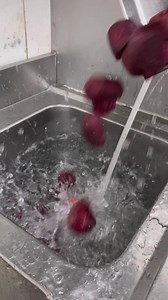 1.3M views · 10K reactions | Special Beetroot Halwa❤️#dancingchef #cooking #recipe #halwabeetroot #viralreels #memories #dancemoment #vijay #thrisha #dsp #devisriprasad #bababaskar #perarasu #malika #vibes #sweet #india | Dancing Chef | Facebook