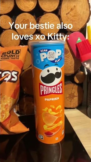 This is your sign to do a evening xo kitty night with your bestie🎀🎀💝💝