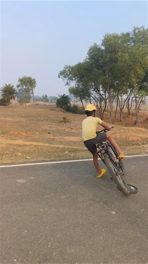 cycle stand ready 🥰😍#trending #stunt #shortsfeed #bikerack