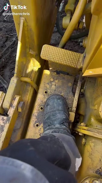 How to Drive a Massey Ferguson Tractor: Controls and Operations Guide