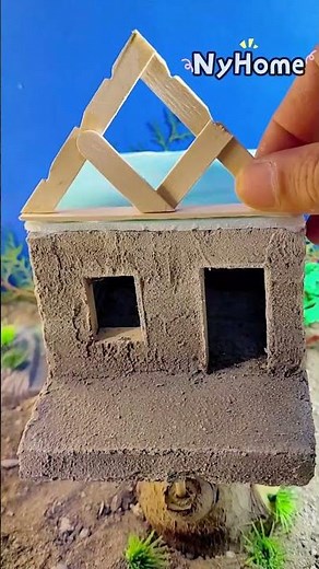 Construire une cabane dans les arbres avec des min