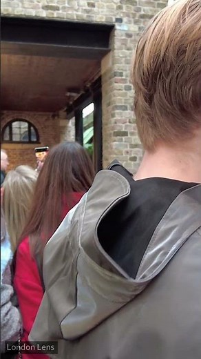 Camden Town/ Shopping & food at Camden Market Walking Tour, London England Short 26.