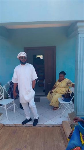 Men Dey: The Fun and Humor of Everyday Life