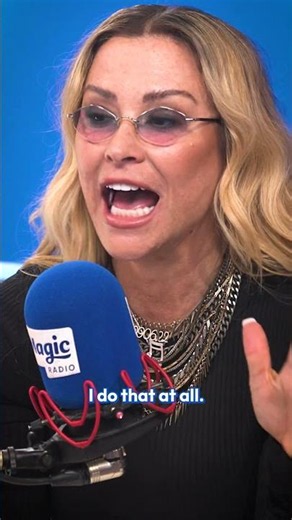 Anastacia Impersonates Her Style Of Singing 🤣