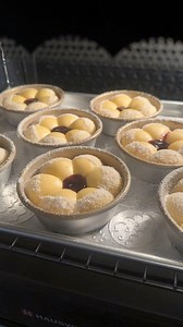 145K views · 1.8K reactions | Finish off 2024 with some of the bakes in past few months. Welcome 2025 and Happy new year everyone! #hapoynewyear #newyear2025 | Autumn Baking Diary (秋天的烘焙日记） | Facebook