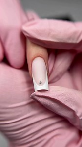 81 reactions | French-ul mat creeaza un echilibru perfect intre...