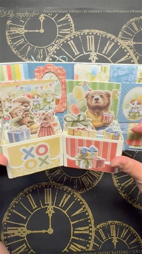 4 Pop-Up Pages in 1 Mini Album! | Graphic 45 Hip Hip Hooray 💚