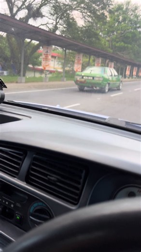 Proton Saga Limo: mobil langka di jalan Malaysia