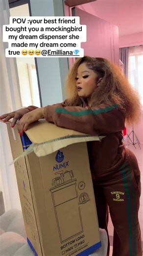 Bantu Girl Official (@bantu_girl_official)’s videos with All I Want for Christmas Is You - Mariah Carey