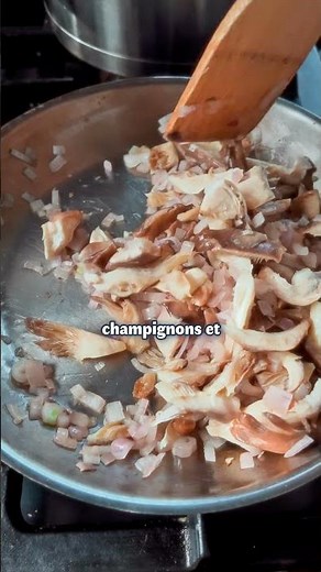 STUFFED SPAGHETTI SQUASH - VG