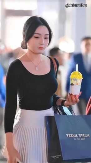 “Pure Asian Charm — Everyday Scenes, Timeless Beauty” 💃 #shorts