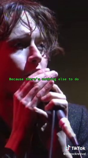 PULP Performing 'Common People' Live at Glastonbury 1995