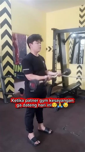 kalian tim gym ditemenin patner atau sendiri gas oke?#Gym @Robby Shine #gymniwbie