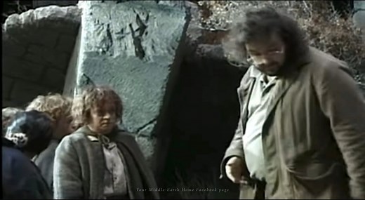 85K views · 960 reactions |  Behind the scenes of Lord of the Rings: Storyboards and Pre-Viz #Lordoftherings #lotr #lotrbehindthescenes #movieset #behindthescenes #storyboards #previz #drawing #storytelling #middleearth #scenes #peterjackson #tolkien #movie #filming #moviemagic #onset #ontheset | Your Middle-Earth Home | Facebook