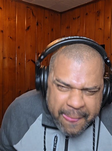 Just sampling dmx and i need real lyrical bars... real hiphop 💯 who got it..?? #dmx #sample #duet #fyp #valentinbeatz