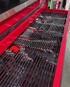 That is one heck of a nice tool kit. Where is the 10mm? #tractionerag | Traction eRag