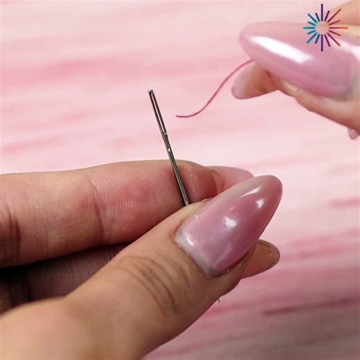 Save time with this super easy needle threading hack