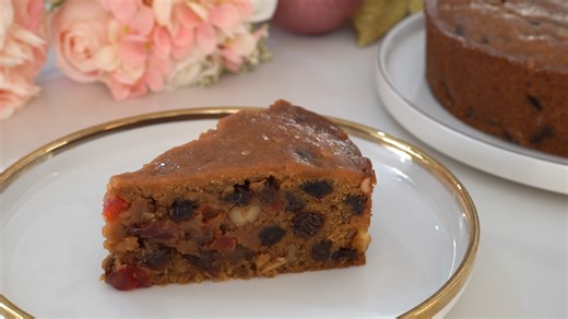 Super Moist Fruit Cake - Easy and No Alcohol How to make last minute Fruit Cake that is so rich and moist. No need to soak in alcohol and so easy to make. Here's what you'll need: 1 cup unsalted butter (227g) 2 tbsp honey (30g) 1/2 cup brown sugar (100g) 1/4 cup dark brown sugar (50g) 2 tbsps orange and lemon zest 1 tsp vanilla (5ml) 3 cups dried fruits ( I used raisins, sultanas, cranberries, cherries and dried papaya) 1/3 cup fresh orange juice (80ml) 3 large eggs 2 tbsp oil (30ml) 2 cups all 