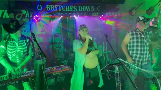 Better Dig ✌️at The PhoneBooth Lounge | Britches Down