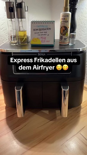 Schnelle Hüttenkäse Frikadellen aus der Heißluftfritteuse
