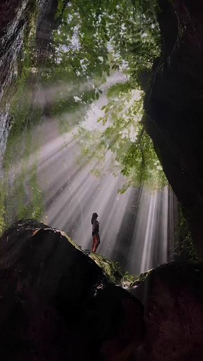 Explore waterfall 💕 Beautifull Waterfall in Bali #bali #baliindonesia #balilife #balidaily #baliisland #balitravel #baliholiday #explorebali #exolore #explorepage #exploremore #exploreindonesia #exploretocreate #explorer #explorepage✨ | Bali Vibes