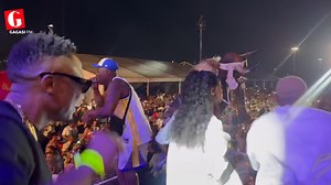 280K views · 12K reactions |  KZN has spoken and the crown officially belongs to the legend DJ Tira and Pcee with ‘Awungazi’ at #1! ☎️: 0861596596 : 063 839 9959 : Stream online: gagasiworld.co.za : Listen via the Gagasi FM App DOWNLOAD our mobile app  app.gagasiworld.co.za #GagasiFMCrossoverShow #GagasiFM #TheSoundOfKZN | Gagasi FM | Facebook