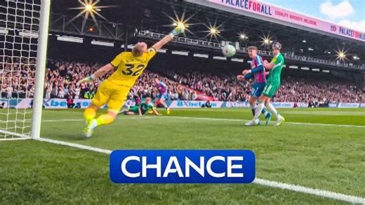 Newcastle: Ramsdale makes double save against Crystal Palace