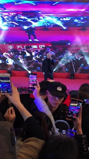 尴不尴尬 忘词了