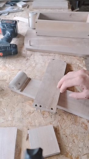 Woodworking Techniques: Assembling Wooden Pieces