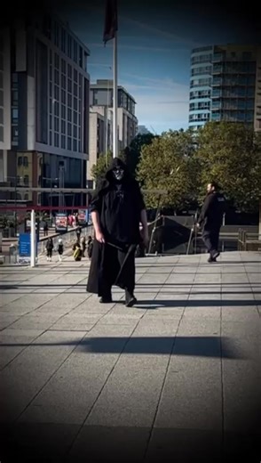 Introducing my Deather Eater cosplay || MDNI || 👊🏴󠁧󠁢󠁷󠁬󠁳󠁿 #deatheater #deatheatertiktok #deatheatertok #deatheatercosplay #slytherin #darkarts #wizard #masktok #masktiktok #BookTok #cosplay