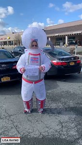 3.1K views · 33 reactions | This woman wore an astronaut costume to go to the grocery store 藍 Share your videos with us here ➡️ https://ktul.com/chimein | NewsChannel 8 - Tulsa | Facebook