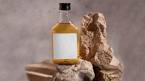 Remove Stickers From Glass With These Easy Hacks | Herzindagi