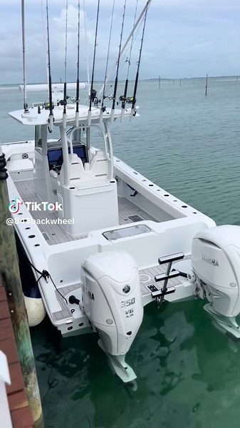 Exploring the Freedom of the Open Waters with Freeman Boats