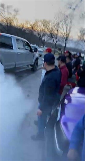 Smoke sesh asf #truck #burnout