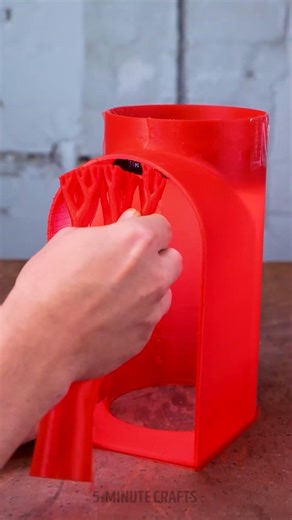 You can print your own custom rain gutter! 💦