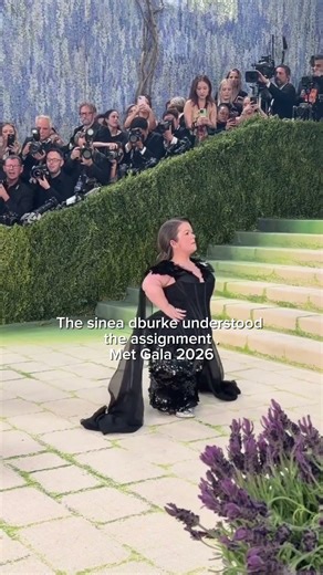 Sinea dburke makes her arrival at met gala 2026 #fyp #metgala #sineadburke #viral #youtubeshorts
