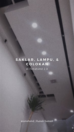 Rumah Sumadi - Nico & Winny on Instagram: "Smart home tuh fungsinya bener2 banyak banget sih, ga cuma dari sisi kepraktisan doang, tapi kita jadi bisa kontrol alat2 elektronik di rumah. Colokan & saklar smart basicnya sama kayak yg biasa. Jadi dia ga narik listrik lebih cuma karena smart. Bedanya, yang smart itu bisa connect ke wifi buat kontrol jarak jauh & liat data2 penggunaan listrik. Wifi mati pun semua ttp bisa dikontrol manual kayak saklar & colokan biasa. Smart socket & smart switch gue 