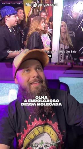 35 anos dos Use Your Illusion, bicho! Um dos maiores lançamentos da HISTÓRIA do rock n’ roll! Na época eu tinha só 2 anos kkkkkk não sabia nem o que era música, só fui conhecer Guns N’ Roses ali em 2003, eu acho. Pra minha geração era inimaginável a banda voltar com os membros originais, era uma treta impossível de ser resolvida. Se falava disso ano após ano mas nunca rolava qualquer avanço, saca? Era aquele sentimento de “que pena que nasci tarde demais”. Então quando voltaram, foi uma surpresa