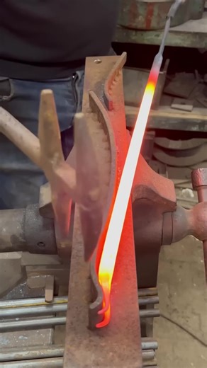 1.4K views | Ductility vs Toughness explained. #metallurgy #maker #stem #science. Link in bio to full podcast episode. First video credit: Tom Fell Blacksmith second video credit: Ben Abbott at Cast in Steel 2021 | Cast in Steel | Facebook