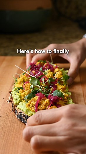 RECIPE: https://rainbowplantlife.com/eggy-tofu-scramble/ You’ve never had a Tofu Scramble like this before! It has a rich and creamy texture and surprisingly eggy flavor that’ll remind you of real scrambled eggs! Plus, it’s quick and easy to make and so versatile to use. The perfect vegan breakfast that'll change your mind about tofu. | Rainbow Plant Life