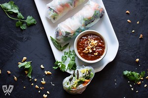 Vietnamese Fresh Spring Rolls with Shrimp   Peanut Sauce