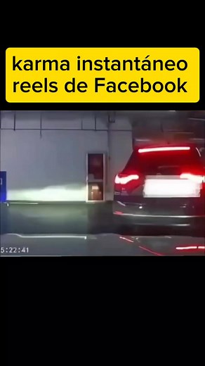 Karma instantáneo 🤣 #viralreels #karma #instantáneo #car #carretera #instanails #tendencia | karma instantáneo
