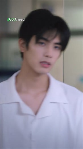 1.6M views · 59K reactions | Unexpected reunion, just ran into them out of the blue. (Territories Apply) #iqiyi #goahead #tansongyun #seventan #songweilong #zhangxincheng #stevenzhang #cdrama #mustwatch #爱奇艺 #陆剧 #以家人之名 #谭松韵 #宋威龙 #张新成 | iQIYI | Facebook