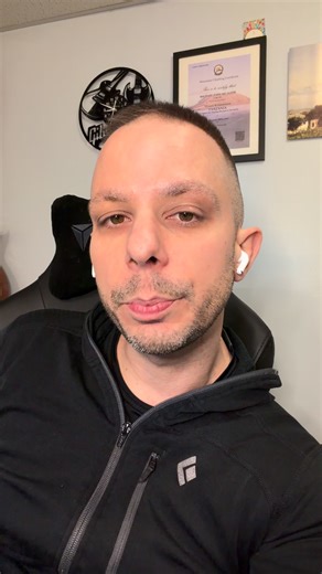 Blink rate is one of the most reliable stress indicators in body language. When someone is under pressure, anxious, or emotionally activated, their blink rate spikes. When they’re focused, interested, or feeling safe, it slows down. In this video, I break down what rapid blinking really means, how to read it in real time, and why the limbic system gives this cue away even when the face stays neutral. Perfect for dating, negotiations, sales, and everyday interactions where you need to read people