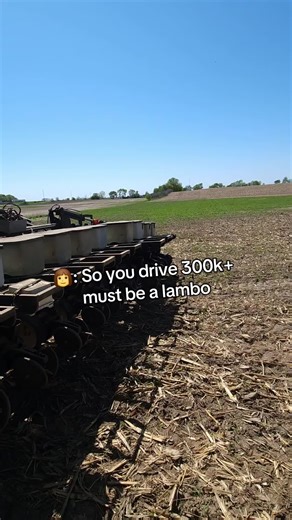 Better then a lambo #challengertractor #Ag #Fun #corn #whynot #Farming #soybeans #Deere #Shithulling #FFA #fyppppppppppppppppppppppp #farming