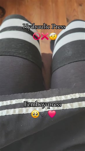 it's look so good 🥹 ( i need to clean my room btw) / #fyp #femboy #femboythighs #mlm #hydraulicpress