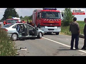 Vidéo Neuville-de-Poitou : choc avec une ambulance des pompiers deux blessés graves
