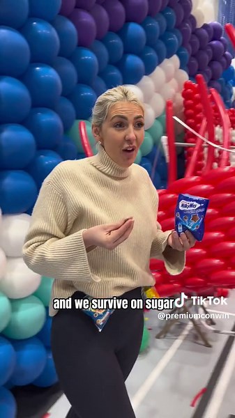 @BalloonOccasions Nails the