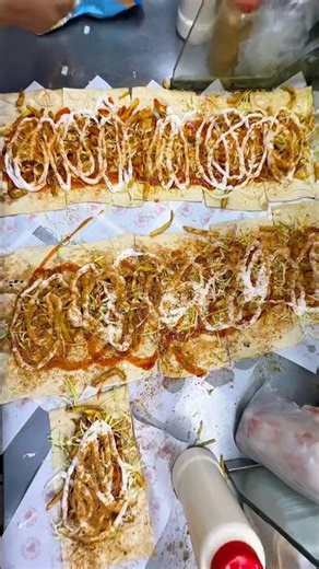 Afghani Burger ka Asli Tarka – Sirf 6th Road Rawalpindi mein!#shorts