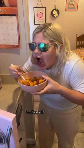 7.9K views · 321 reactions | Tips to help your context and grow your page! Again, I’m still learning, but here’s what has helped me! Also, using captions and putting in text what my video is about helps! #contentcreator~ #contentcreator #tipsandtricks #cmon | Thevaglefamily | Facebook